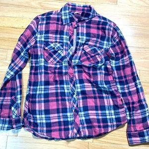 Women’s pink blue and white flannel button down shirt xs